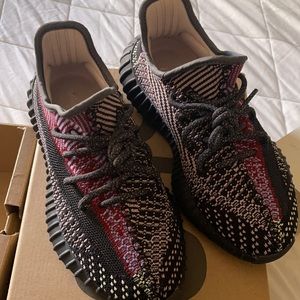 Yeezy Boost 350 V2
